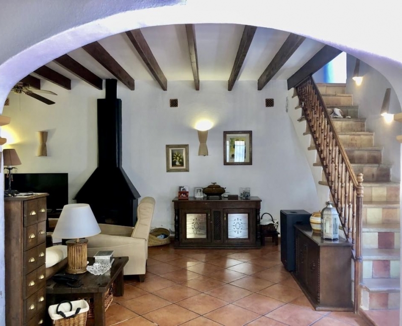 For sale in Andratx - Townhouse in the centre of Andratx with guest apartment