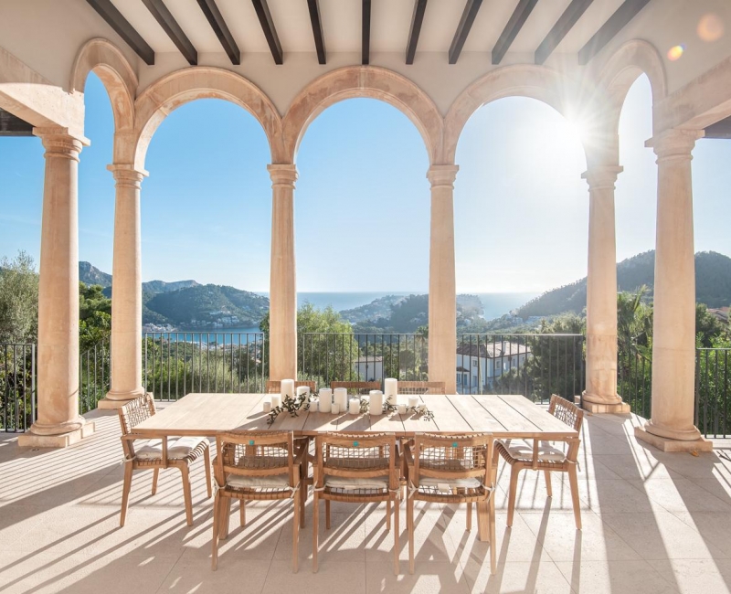 For sale in Puerto Andratx - Classic Villa with stunning views to Puerto Andratx 