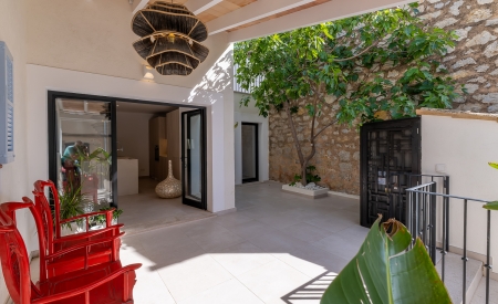 For sale - Stylish townhouse in the heart of S'arraco 
