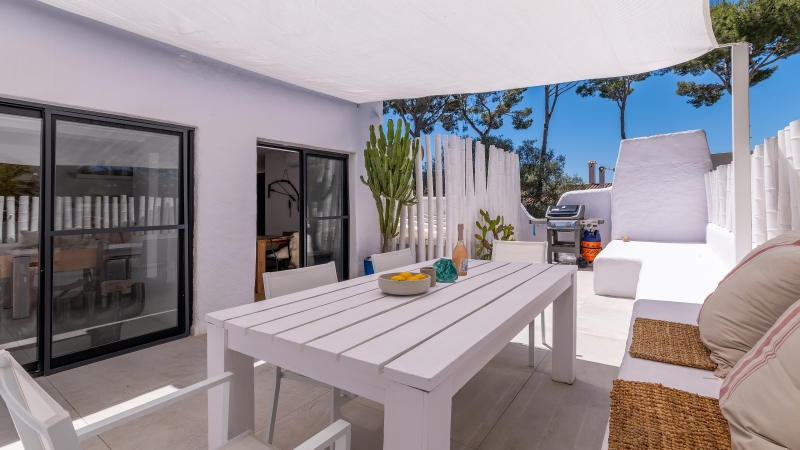For sale in Portals Nous - Stylish home with superb outdoor space 