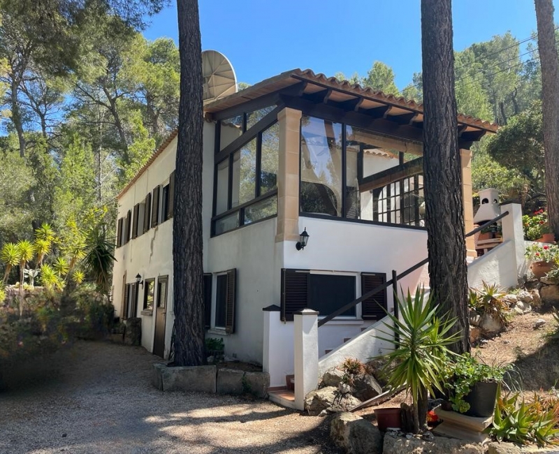 For sale in Sant Elm - Unique country home near Sant Elm 