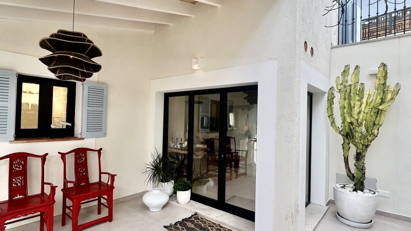 For sale in S'Arracó - Modernised townhouse in ideal location 