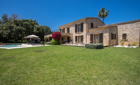 For sale - Spacious Country House near Pollensa 