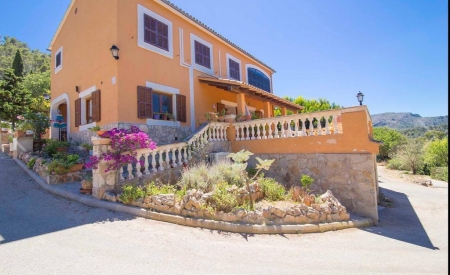 For sale - Amazing Finca with Stables and Paddocks close to Puerto Andratx
