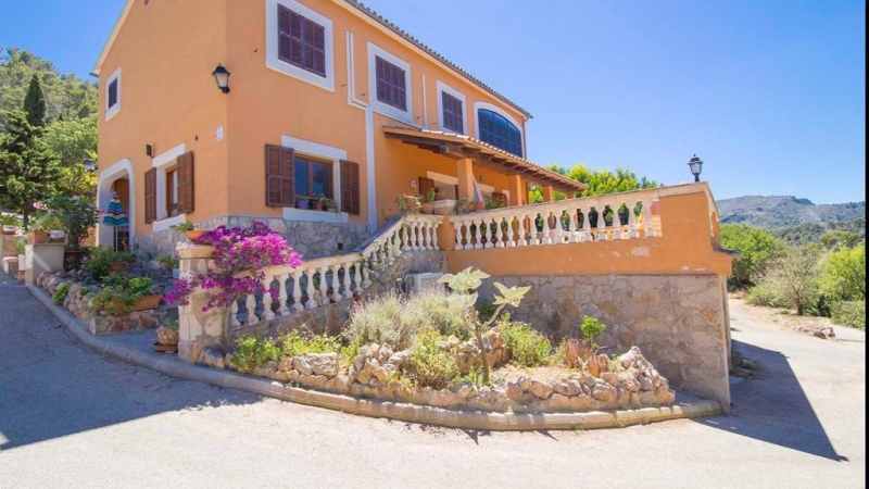 For sale in Puerto Andratx - Amazing Finca with Stables and Paddocks close to Puerto Andratx