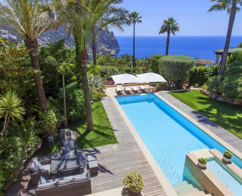 For sale in Puerto Andratx - Luxurious villa in Port Andratx available for that special holiday